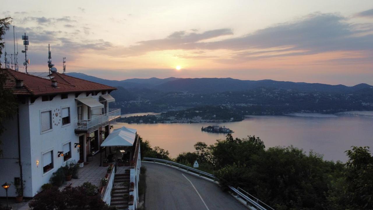 Hotel Panoramico Lago D'Orta (Adults Only) Madonna Del Sasso Exteriör bild