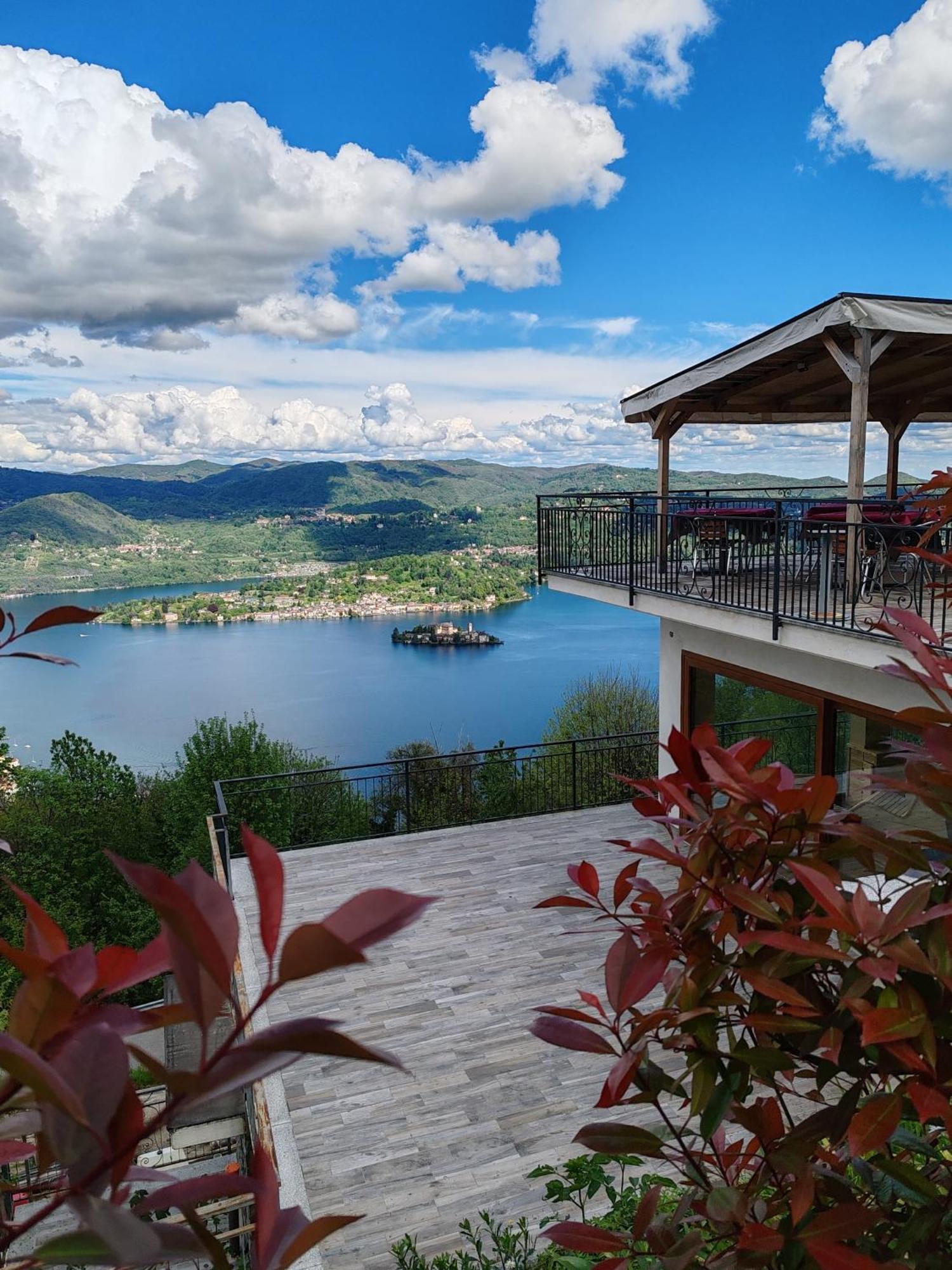 Hotel Panoramico Lago D'Orta (Adults Only) Madonna Del Sasso Exteriör bild