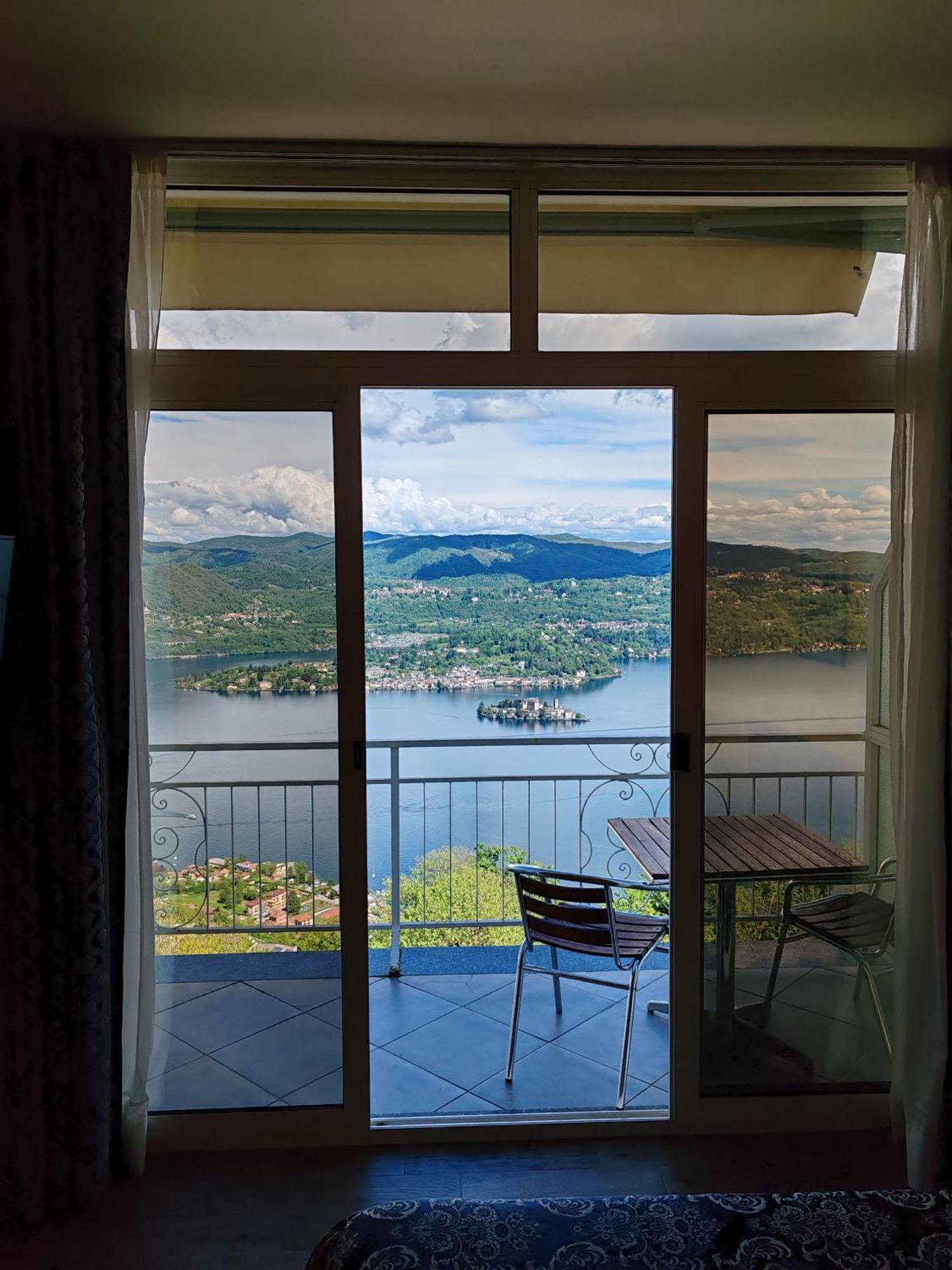 Hotel Panoramico Lago D'Orta (Adults Only) Madonna Del Sasso Exteriör bild