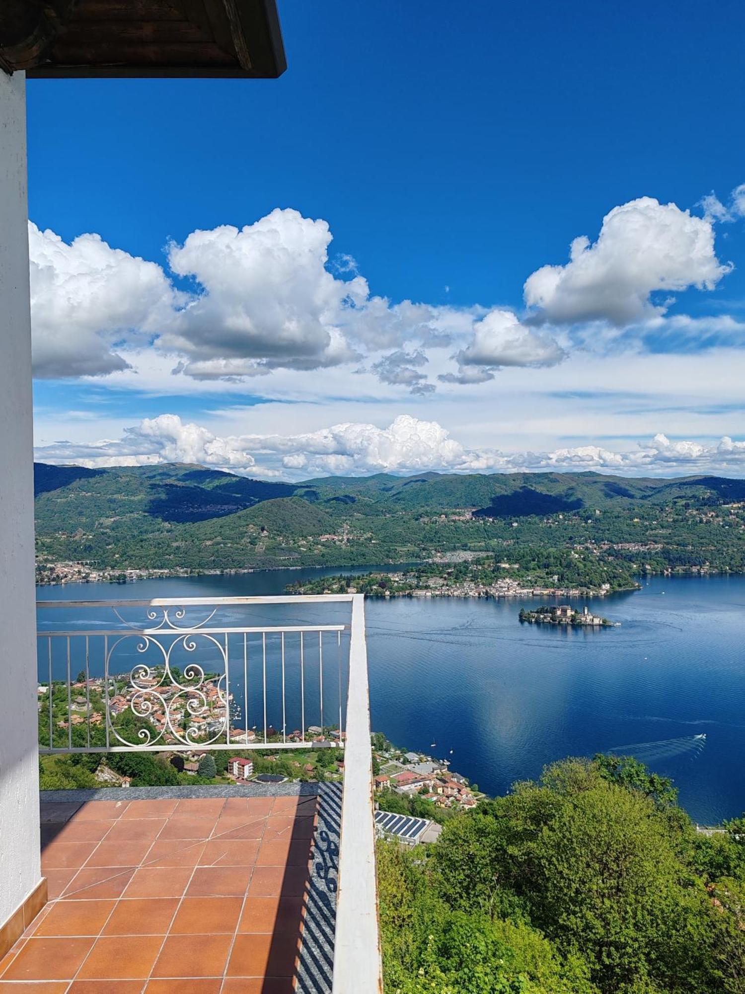 Hotel Panoramico Lago D'Orta (Adults Only) Madonna Del Sasso Exteriör bild