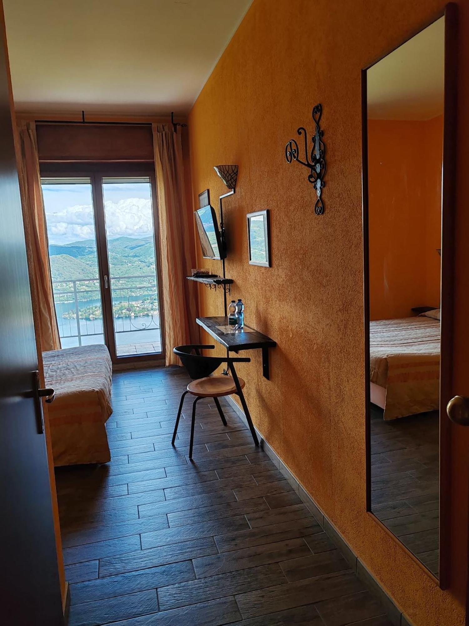 Hotel Panoramico Lago D'Orta (Adults Only) Madonna Del Sasso Exteriör bild