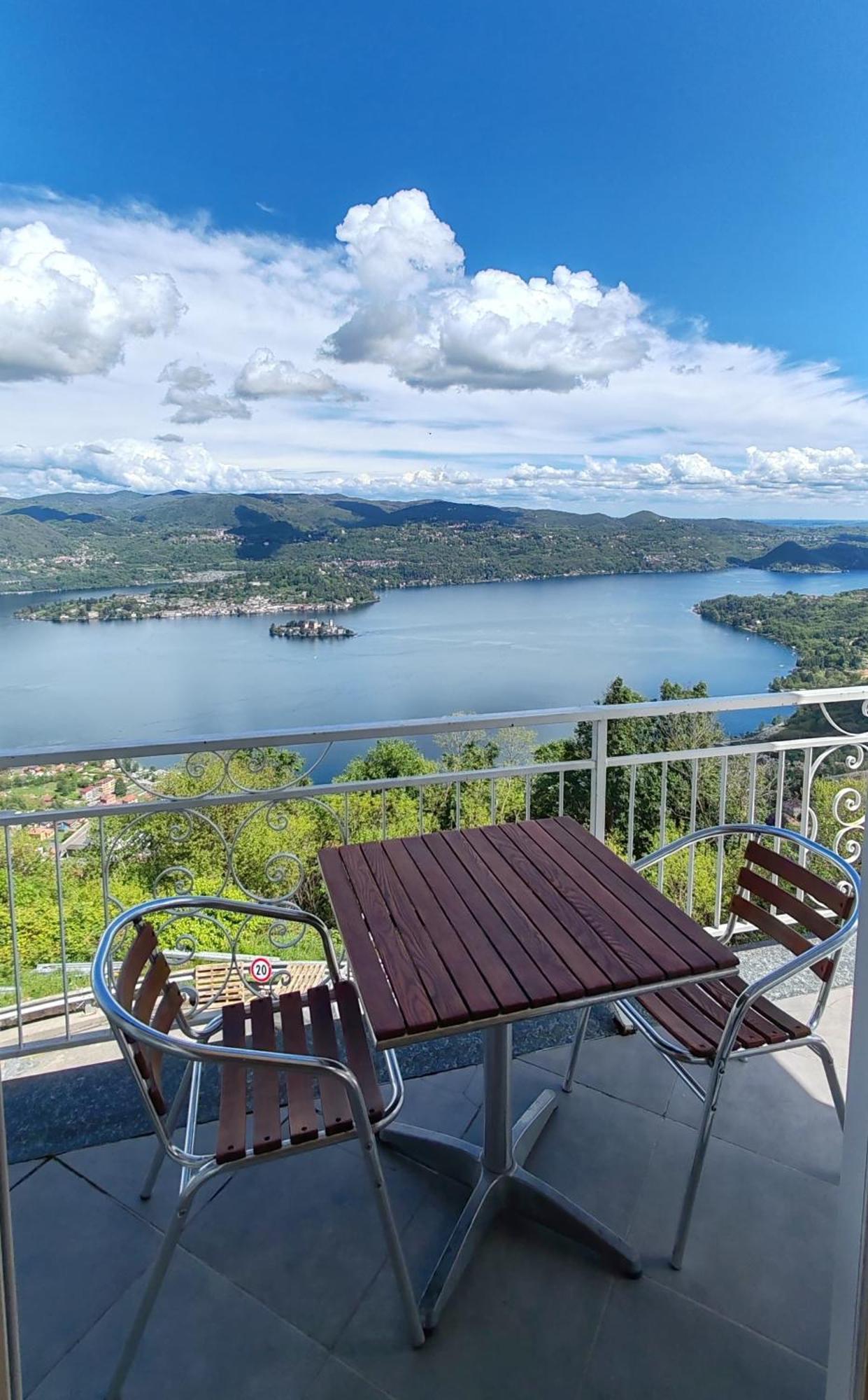 Hotel Panoramico Lago D'Orta (Adults Only) Madonna Del Sasso Exteriör bild