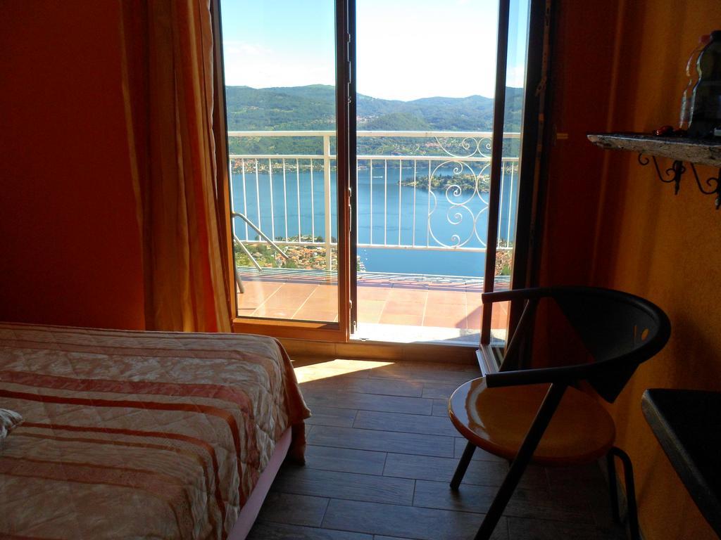 Hotel Panoramico Lago D'Orta (Adults Only) Madonna Del Sasso Exteriör bild