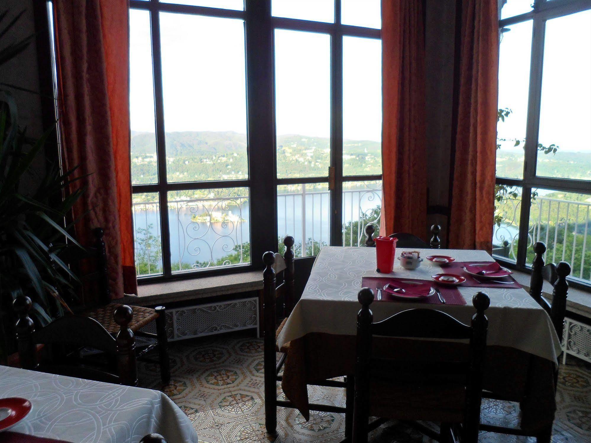 Hotel Panoramico Lago D'Orta (Adults Only) Madonna Del Sasso Exteriör bild