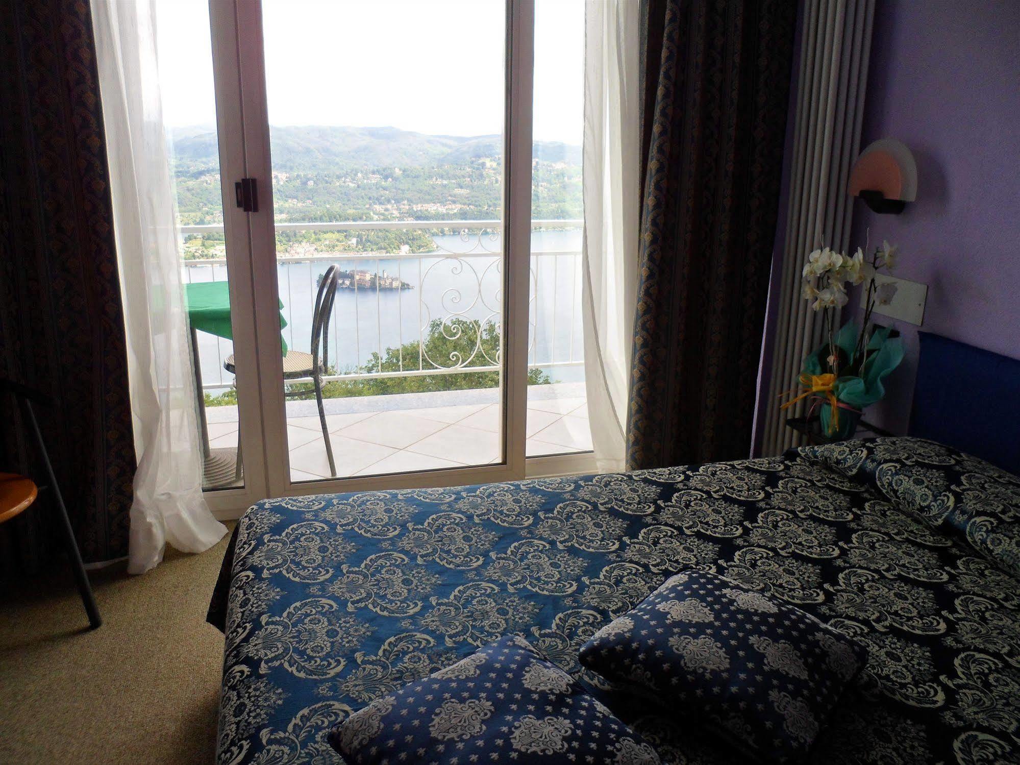 Hotel Panoramico Lago D'Orta (Adults Only) Madonna Del Sasso Exteriör bild
